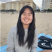 Estudiante universitaria dispuesta a dar clases de asignaturas de letras o de idiomas (inglés, euskera, francés, castellano)